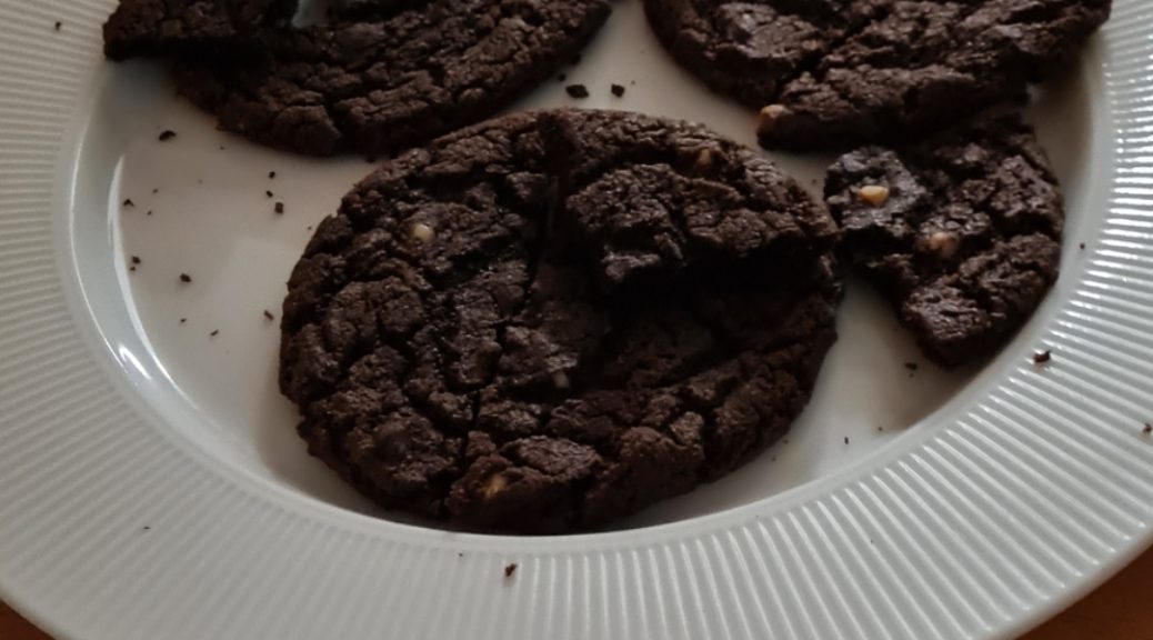 Hur bakar man chokladcookies?