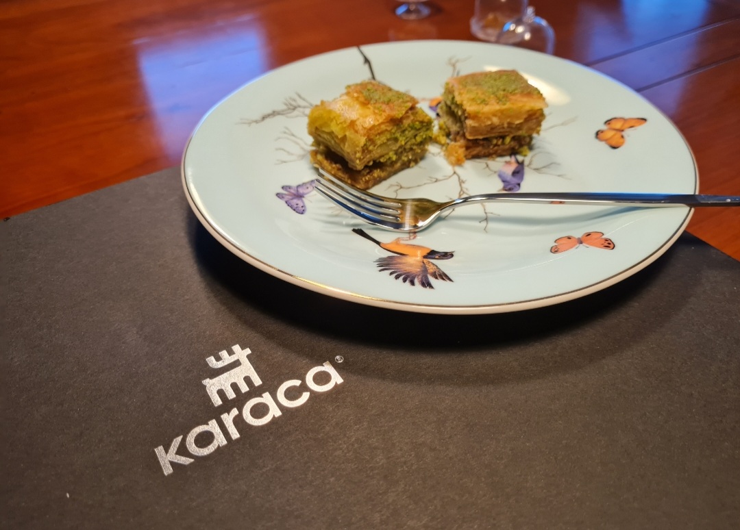 Hur lagar man baklava orientalisk bakverk